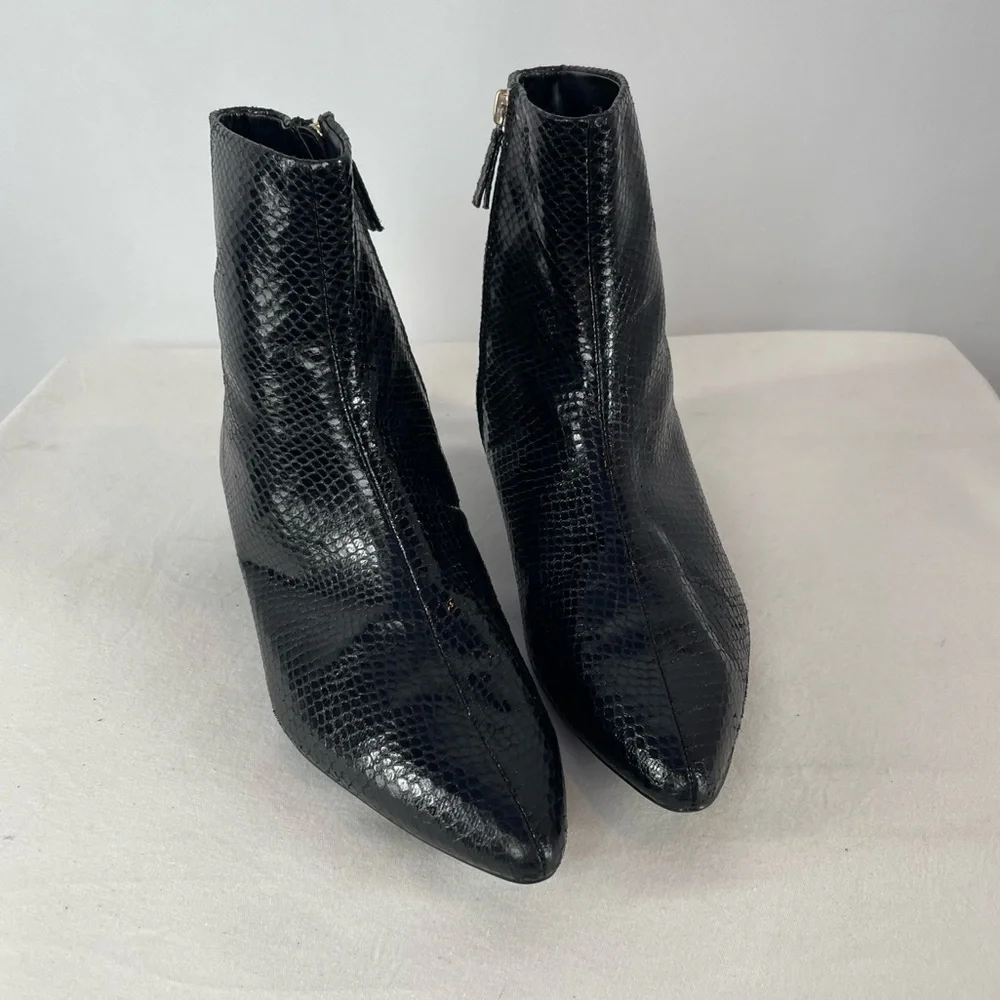 Zara‎ Snakeskin Embossed Leather Pointed Toe Booties in Black Size 6.5 or 37